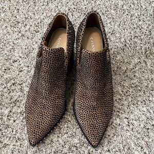 Gianni Bini Tan and Black Ankle Booties